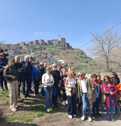 ANKARA’NIN İLK MAHALLESİ OLAN BİN YILLIK KALE MAHALLESİNİ GEZDİK